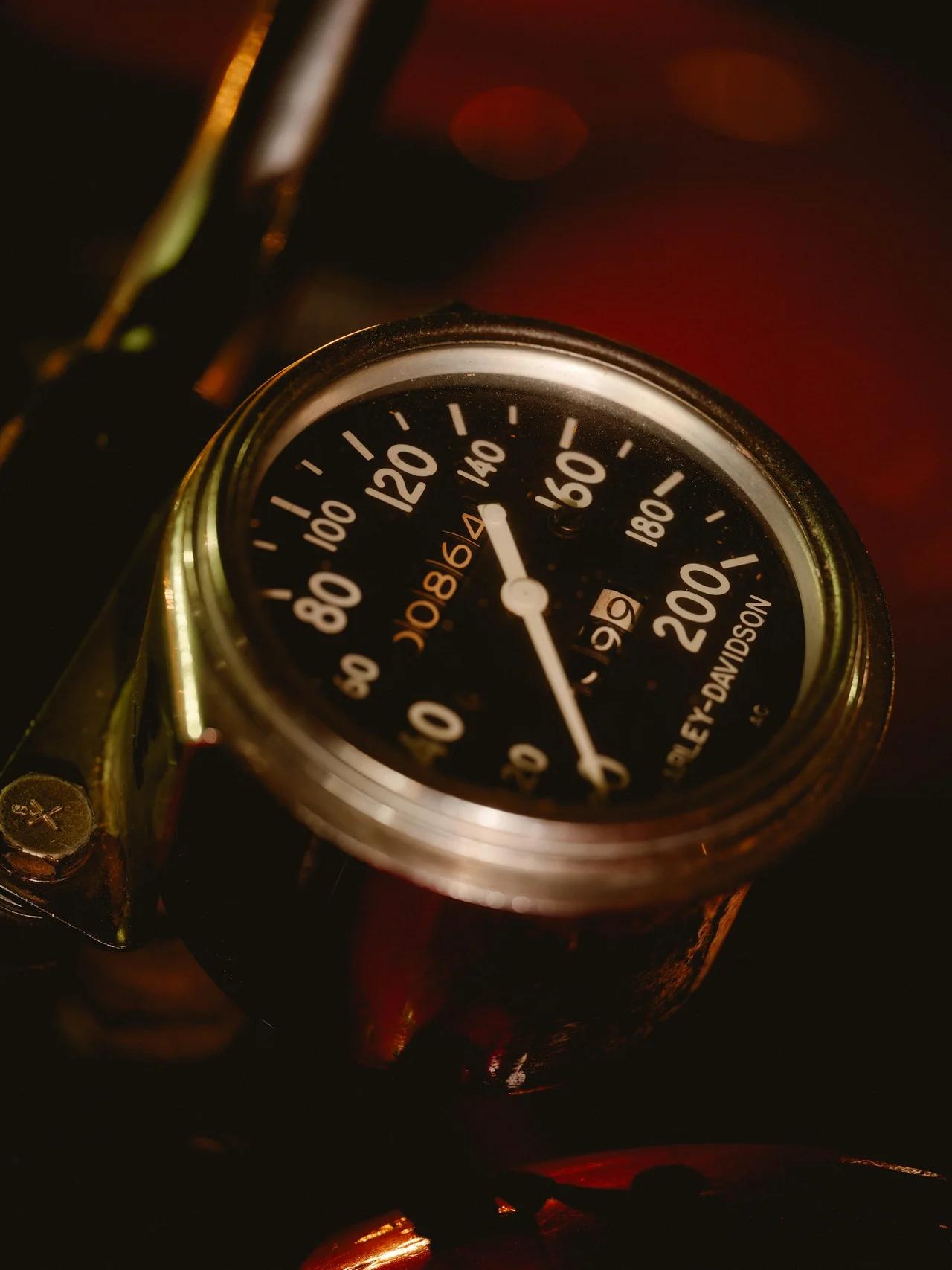MB/s vs Mbps: why your downloads feel slow